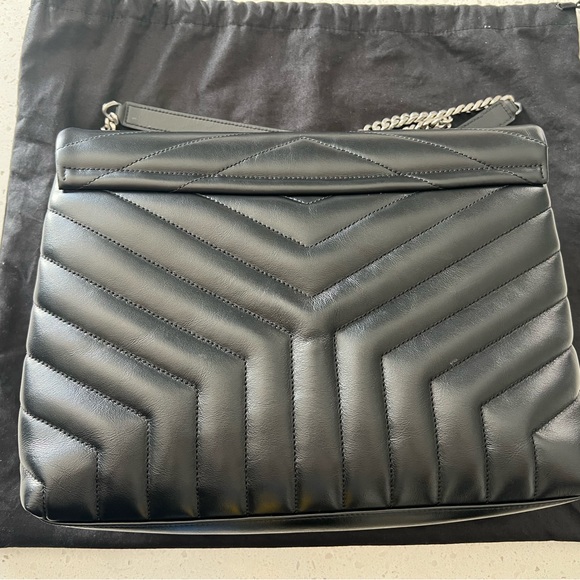 Medium YSL Shoulder Bag - Picture 3 of 4